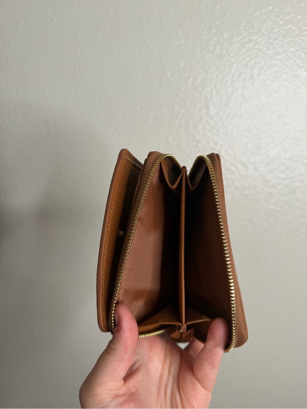 Quince Italian Pebbled Leather Compact Wallet - Picture 7 of 7